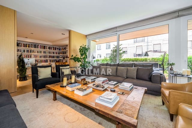 5 soveværelse Lejlighed til salg i Almagro, Madrid by med garage - € 4.200.000 (Ref: 9219584)