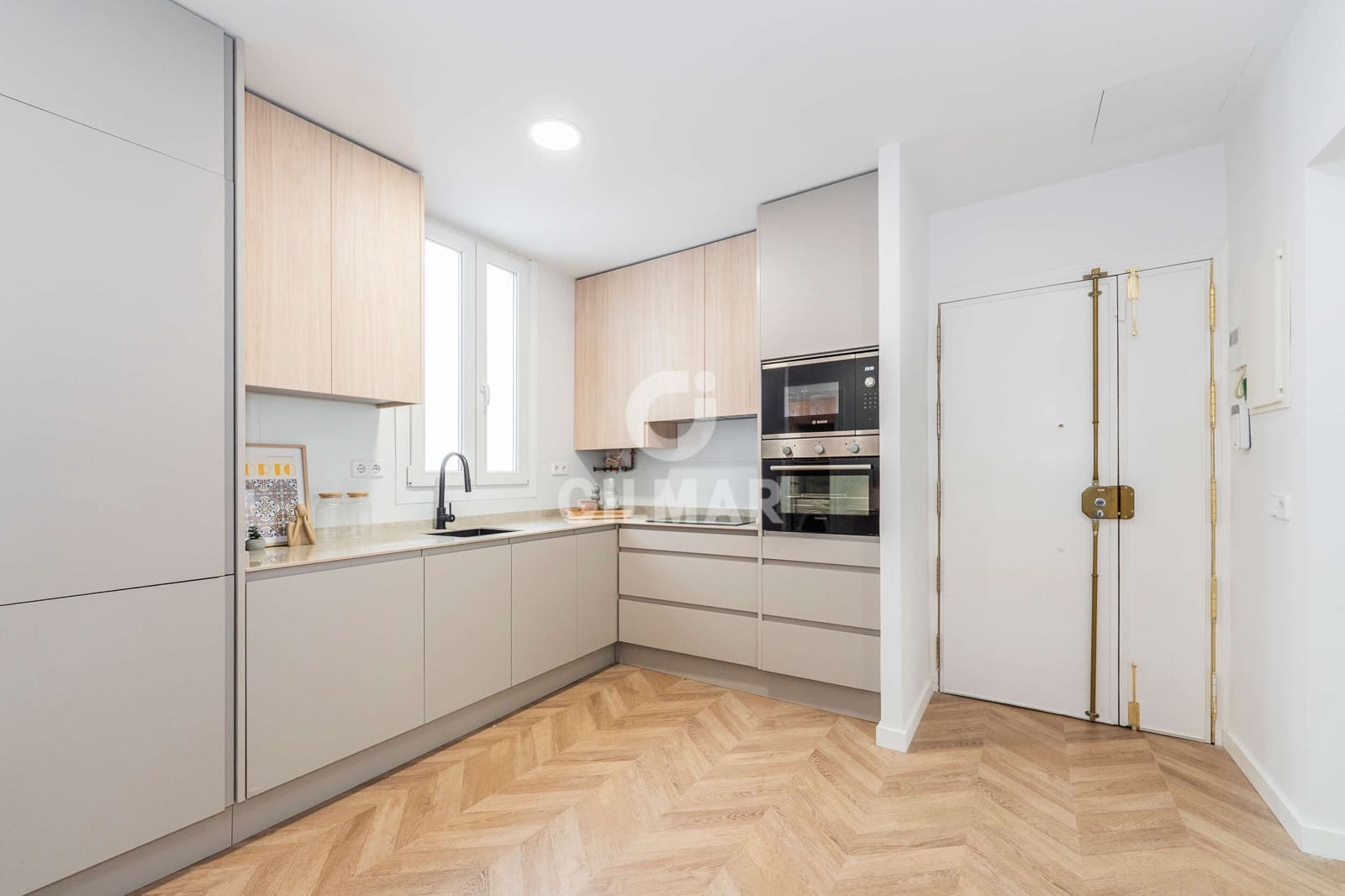 3 bedroom Flat for sale in Madrid city - € 968,000 (Ref: 9219587)