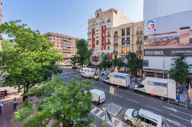 2 bedroom Flat for sale in Trafalgar, Madrid city - € 1,099,000 (Ref: 9219588)