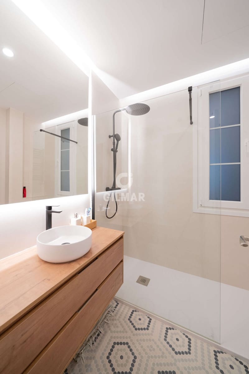 4 slaapkamer Flat te koop in Madrid stad - € 1.070.000 (Ref: 9221439)