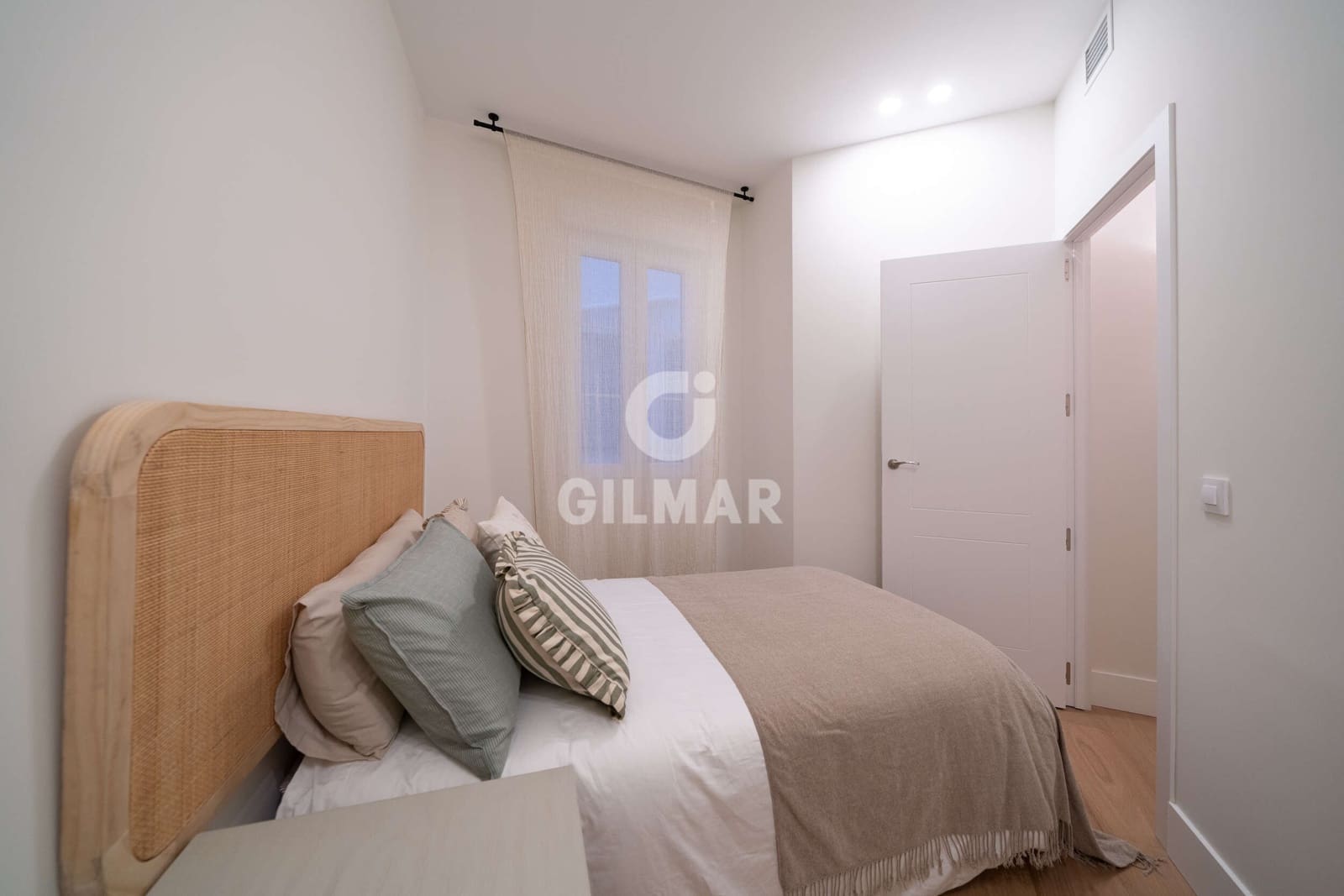 4 slaapkamer Flat te koop in Madrid stad - € 1.070.000 (Ref: 9221439)
