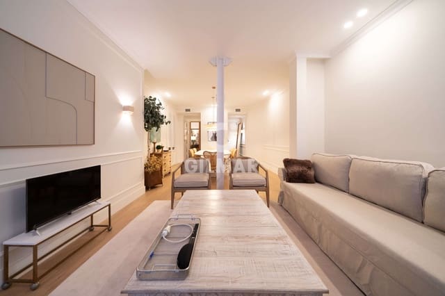 4 slaapkamer Flat te koop in Sol, Madrid stad - € 1.070.000 (Ref: 9221439)