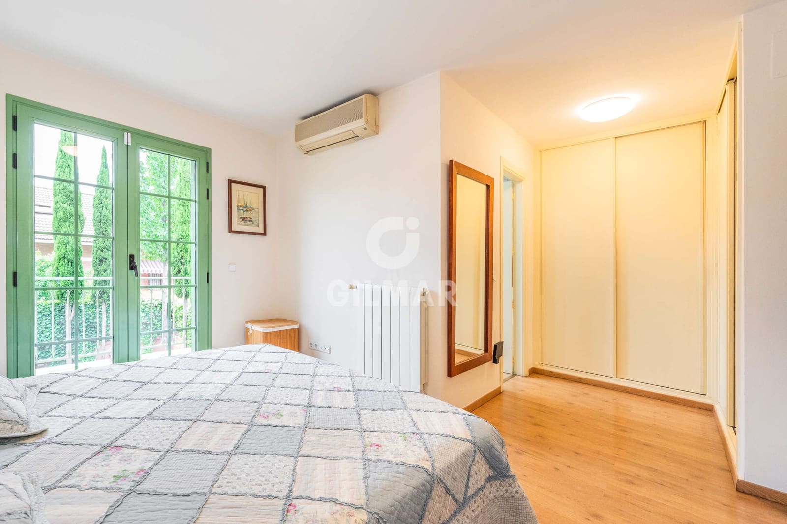 5 soveværelse Semi-Rækkehus til salg i Madrid by med garage - € 1.250.000 (Ref: 9223653)