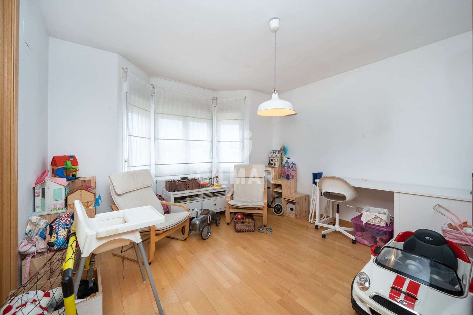 4 bedroom Villa for sale in Madrid city with pool garage - € 999,000 (Ref: 9223654)