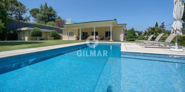 5 bedroom Villa for sale in Piovera, Madrid city with pool garage - € 6,700,000 (Ref: 9223657)