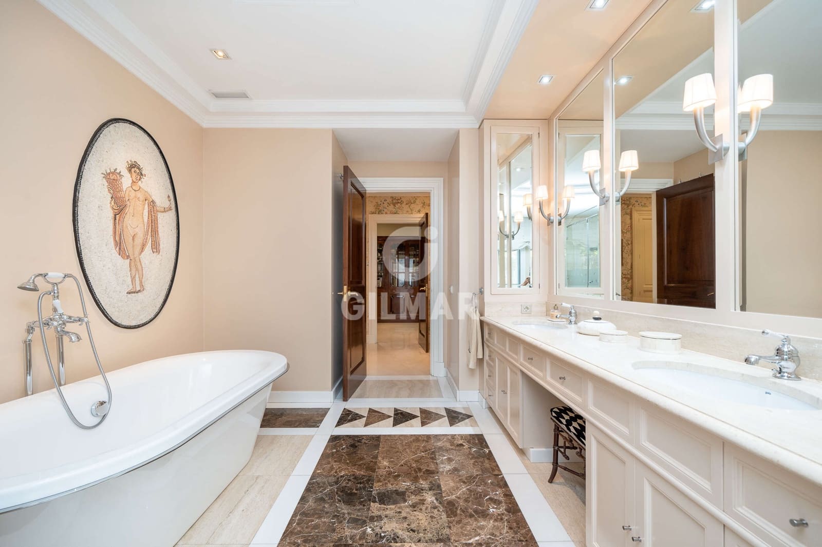 5 sovrum Villa till salu i Madrid stad med pool garage - 6 700 000 € (Ref: 9223657)