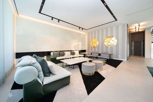 8 bedroom Villa for sale in Piovera, Madrid city with pool - € 7,250,000 (Ref: 9223659)