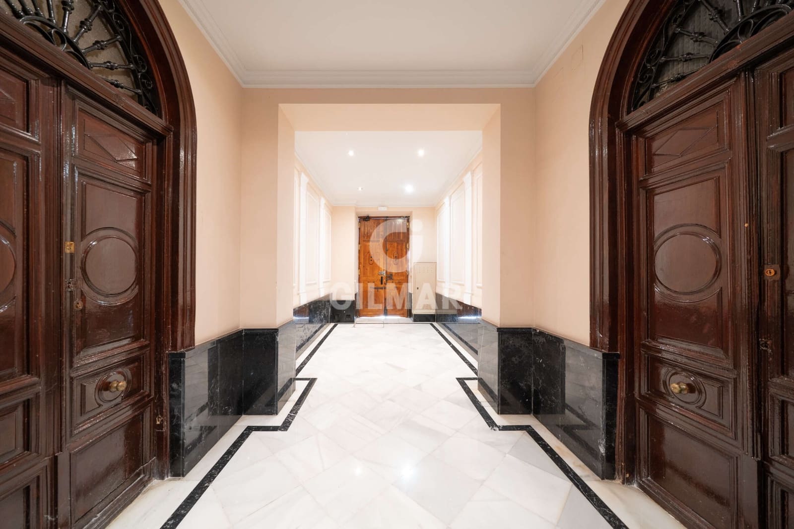 Piso de 3 habitaciones en Madrid ciudad en venta - 1.790.000 € (Ref: 9223662)