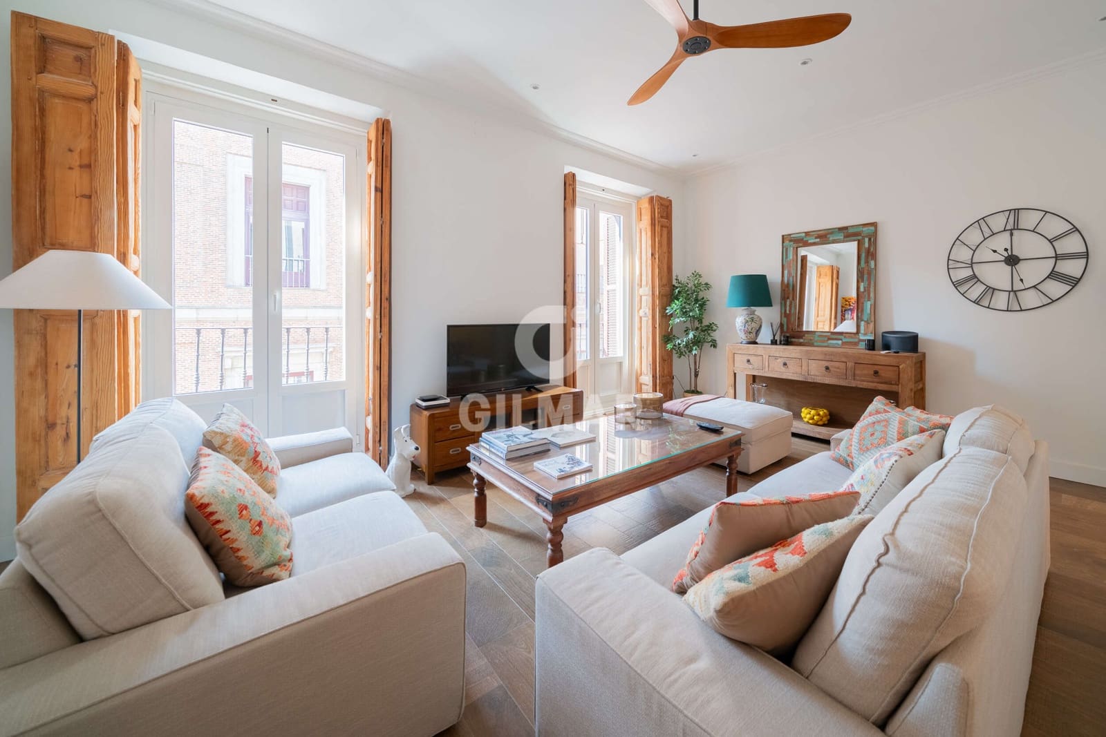 Piso de 3 habitaciones en Madrid ciudad en venta - 1.790.000 € (Ref: 9223662)