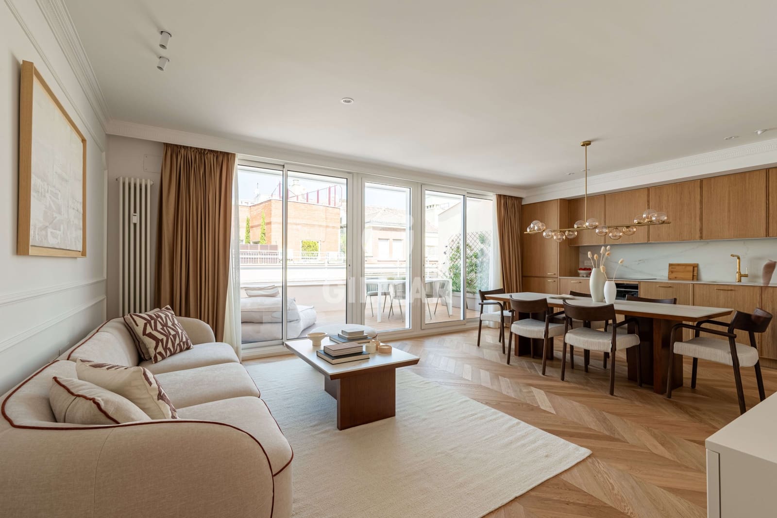 2 soveværelse Penthouse til salg i Madrid by med garage - € 2.370.000 (Ref: 9224229)