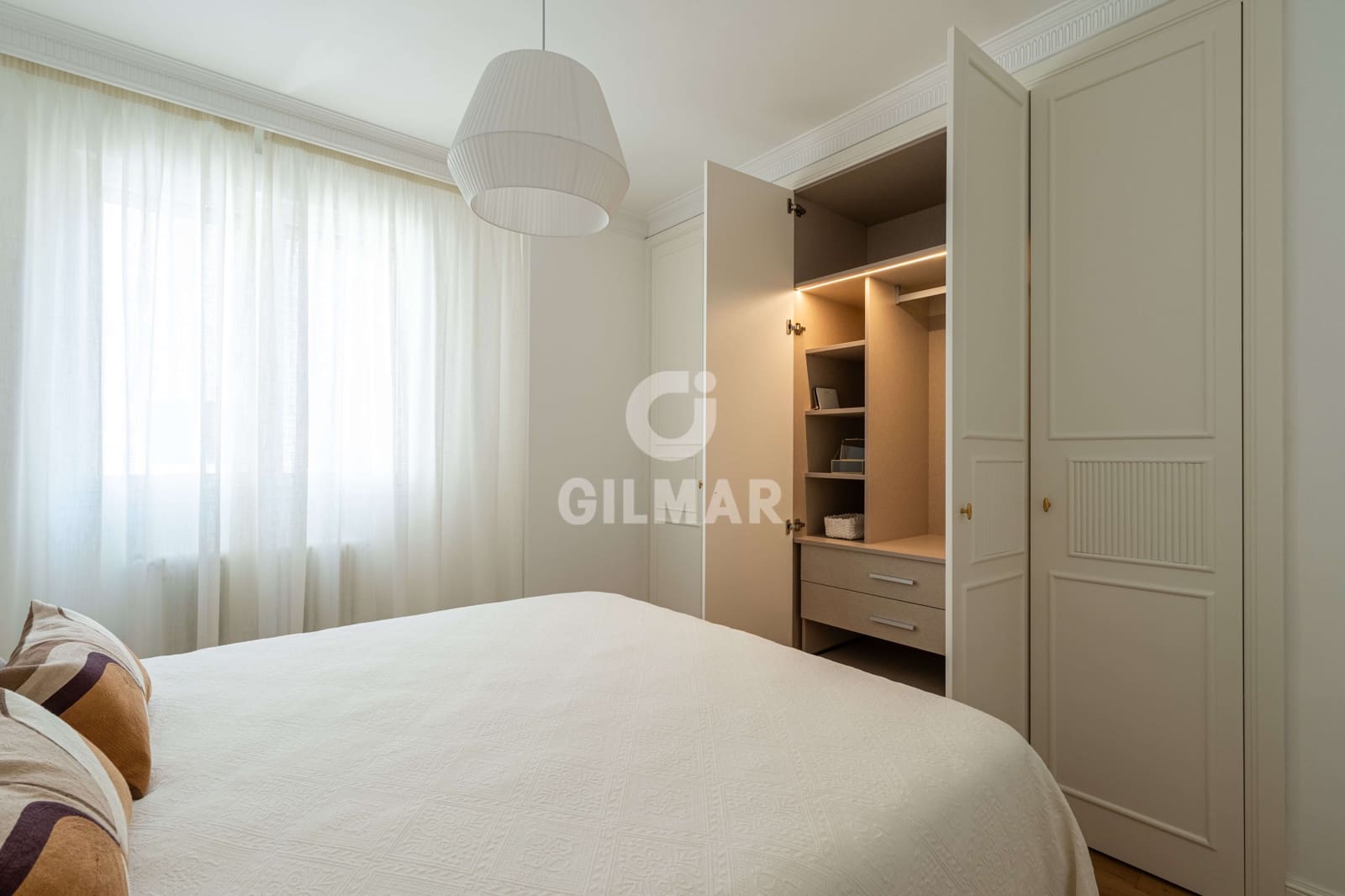 2 soveværelse Penthouse til salg i Madrid by med garage - € 2.370.000 (Ref: 9224229)