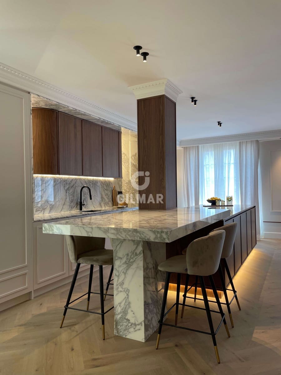 4 soveværelse Lejlighed til salg i Madrid by - € 3.900.000 (Ref: 9224231)