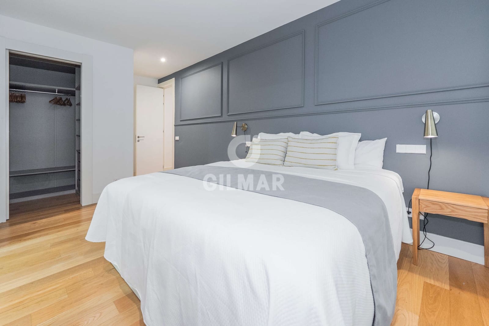 2 soverom Leilighet til salgs i Madrid by med svømmebasseng garasje - € 1 760 000 (Ref: 9224233)