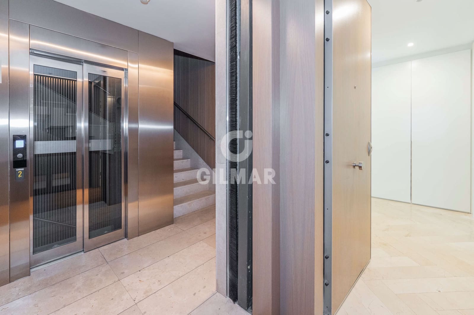 2 soverom Leilighet til salgs i Madrid by med svømmebasseng garasje - € 1 760 000 (Ref: 9224233)