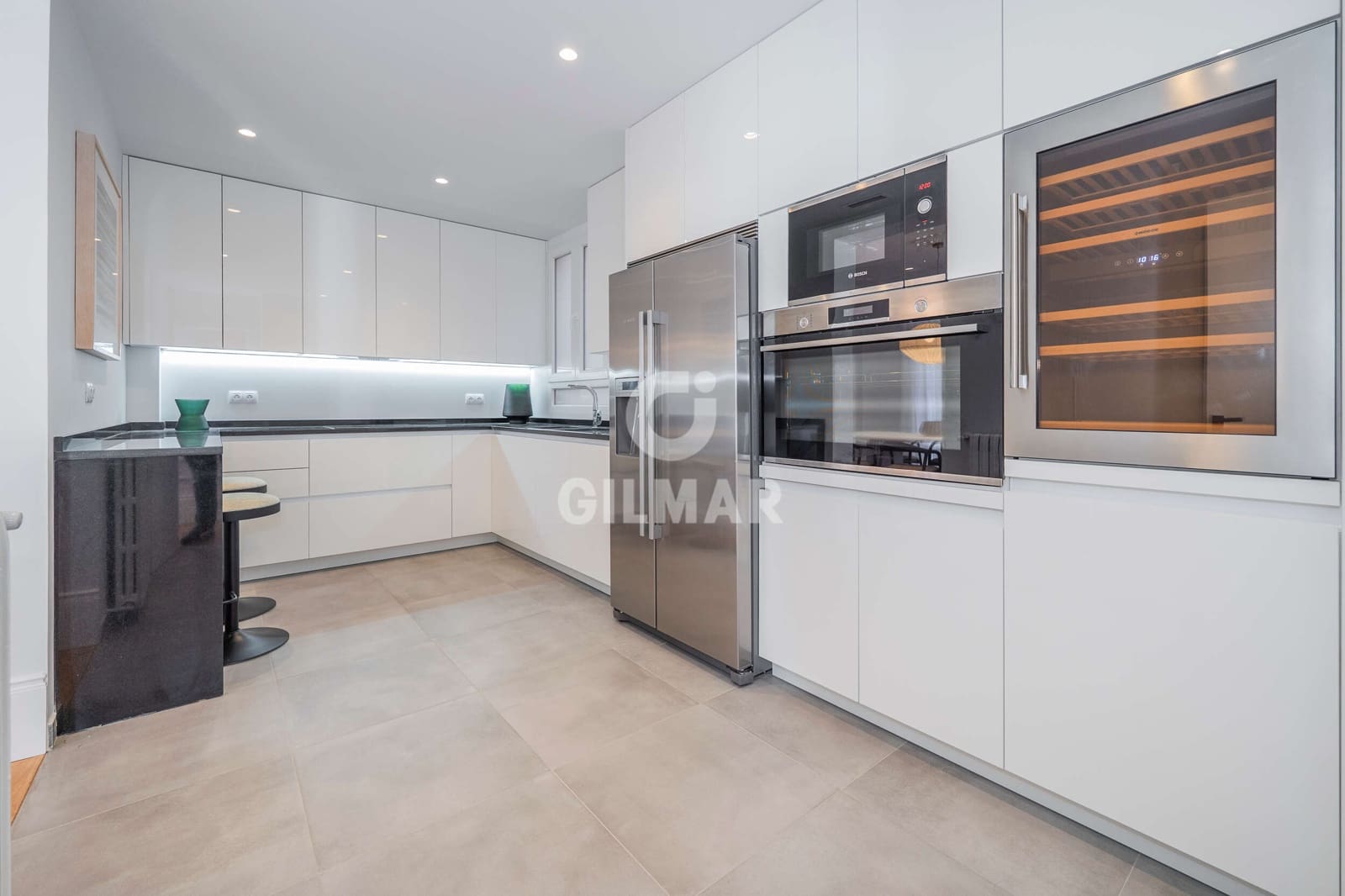 3 slaapkamer Flat te koop in Madrid stad - € 2.985.000 (Ref: 9224236)