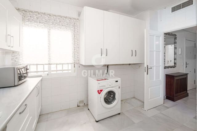 3 quarto Apartamento para venda em Sector Sur, La Palmera, Reina Mercedes, Sevilha cidade com garagem - 620 000 € (Ref: 9227615)