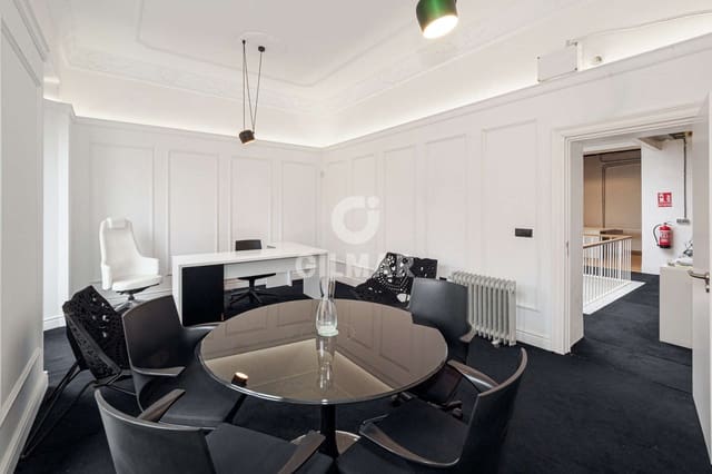 7 bedroom Terraced Villa for sale in Museo, Seville city - € 1,400,000 (Ref: 9227616)