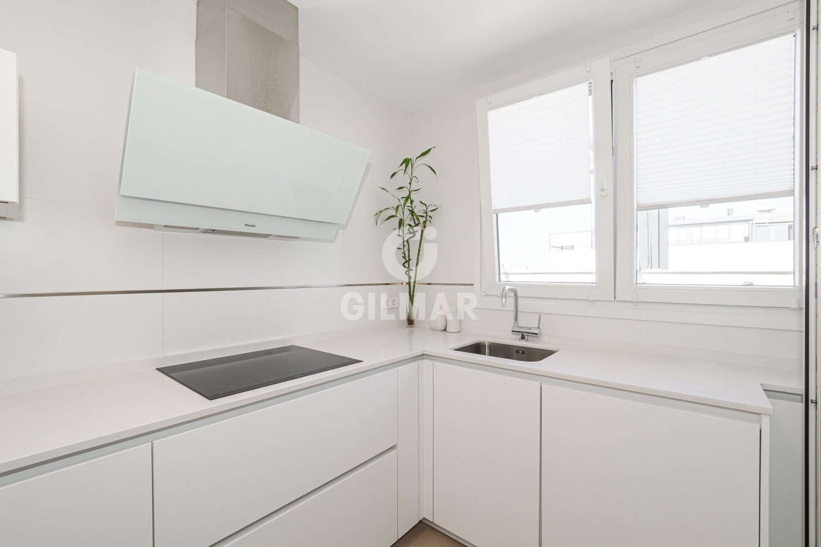 4 soveværelse Penthouse til salg i Mairena del Aljarafe med swimmingpool garage - € 695.000 (Ref: 9227617)