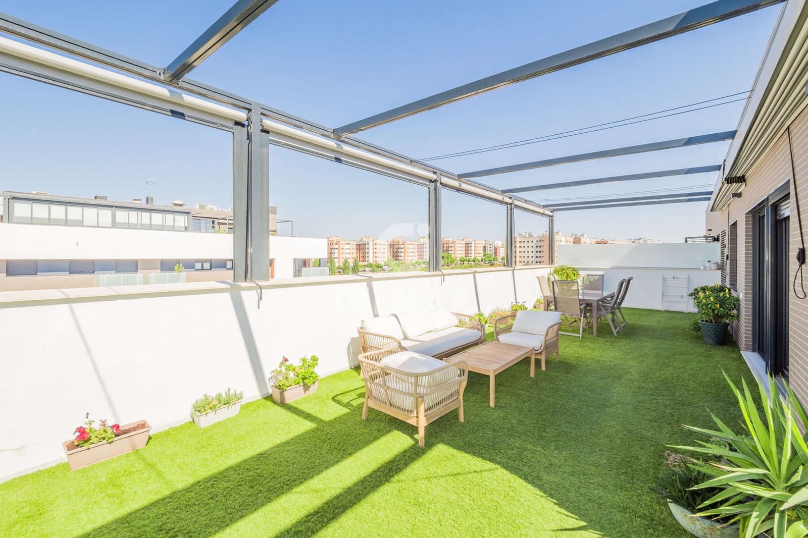 4 soveværelse Penthouse til salg i Mairena del Aljarafe med swimmingpool garage - € 695.000 (Ref: 9227617)