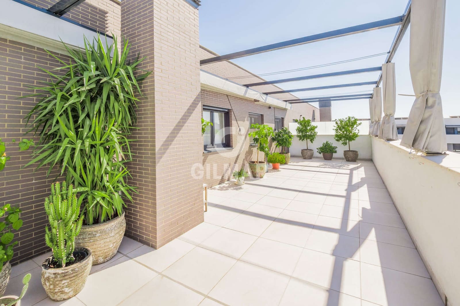 4 soveværelse Penthouse til salg i Mairena del Aljarafe med swimmingpool garage - € 695.000 (Ref: 9227617)