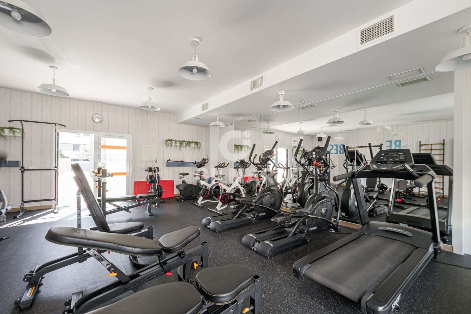 4 soveværelse Penthouse til salg i Mairena del Aljarafe med swimmingpool garage - € 695.000 (Ref: 9227617)