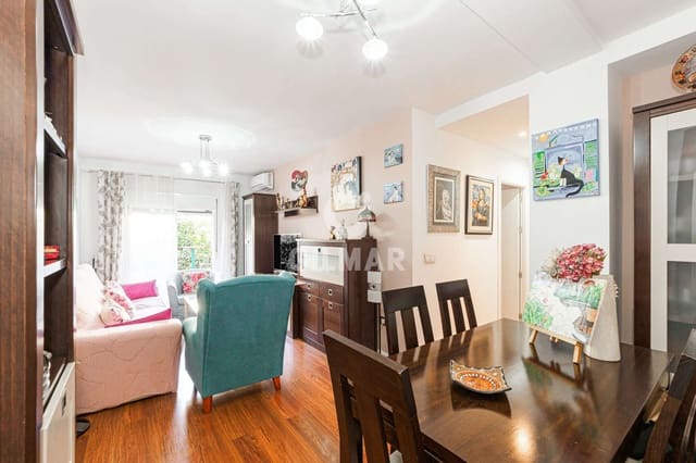 3 bedroom Flat for sale in San Julián, Seville city - € 398,000 (Ref: 9227619)