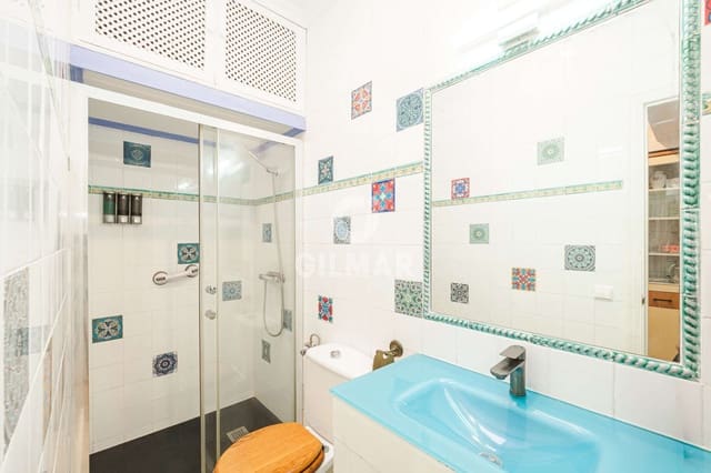 1 sovrum Lägenhet till salu i Triana Este, Sevilla stad - 215 000 € (Ref: 9227765)