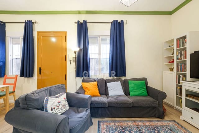 1 sovrum Lägenhet till salu i Triana Este, Sevilla stad - 215 000 € (Ref: 9227765)