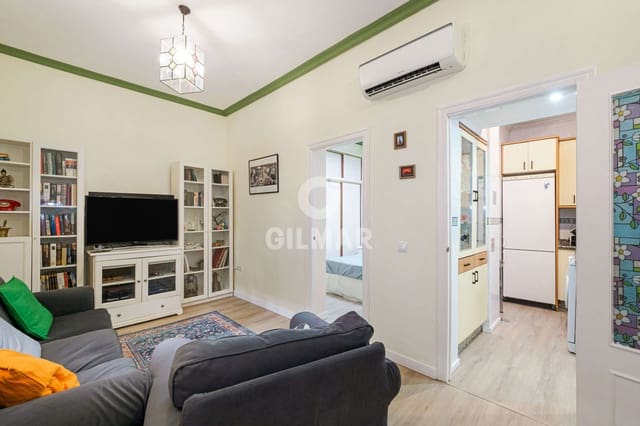 1 sovrum Lägenhet till salu i Triana Este, Sevilla stad - 215 000 € (Ref: 9227765)