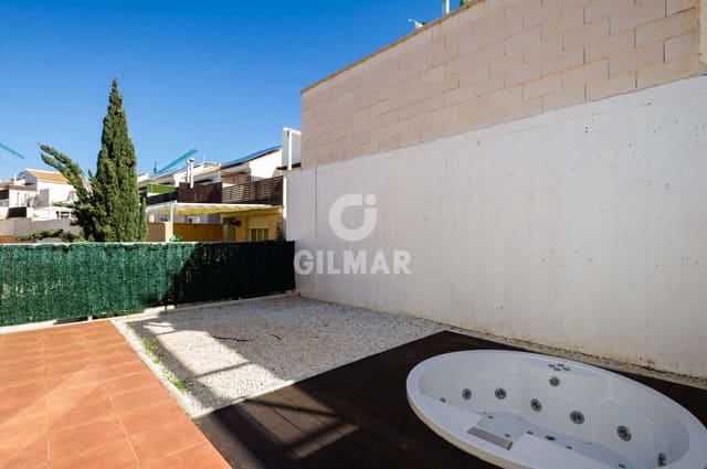 3 sypialnia Dom blizniak na sprzedaż w El Faro, Mijas z basenem garażem - 380 000 € (Ref: 9227925)