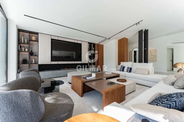 5 soverom Villa til salgs i Hacienda Las Chapas, Marbella med svømmebasseng garasje - € 5 875 000 (Ref: 9227926)