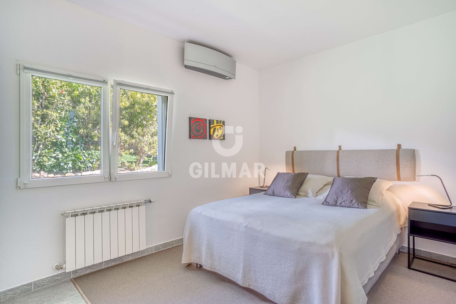 4 sypialnia Willa na sprzedaż w Marbella z basenem garażem - 3 600 000 € (Ref: 9227928)