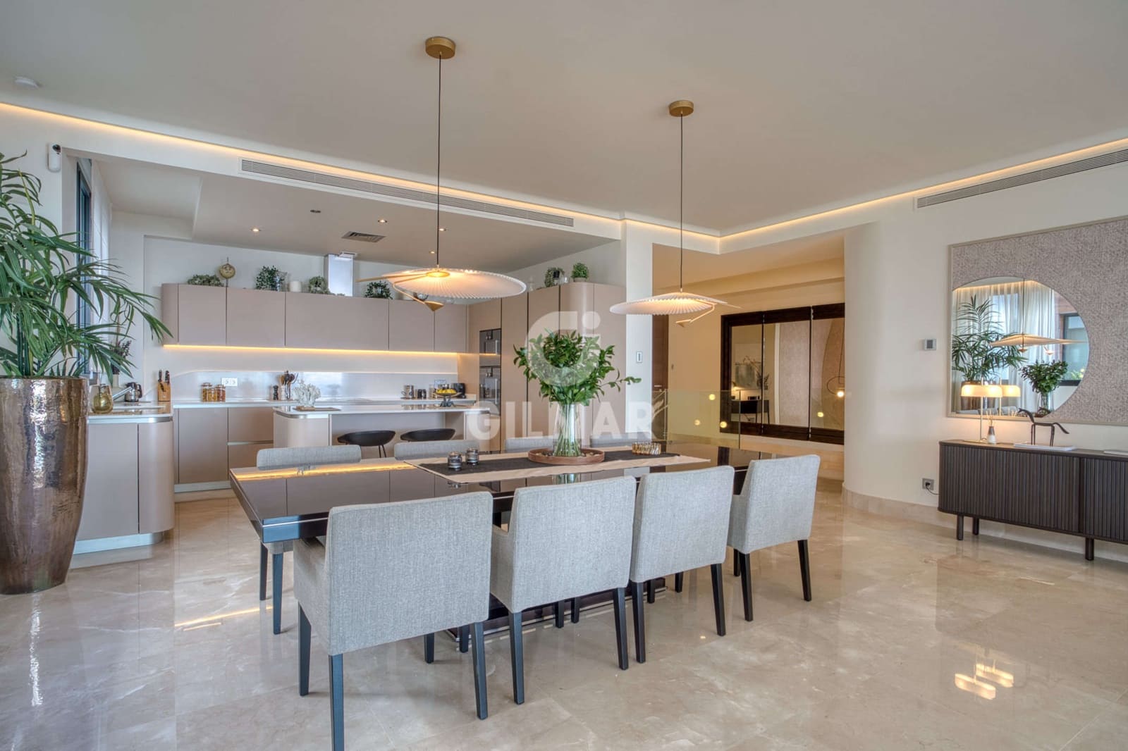 4 sypialnia Mieszkanie na sprzedaż w Golden Mile z basenem garażem - 3 850 000 € (Ref: 9227929)