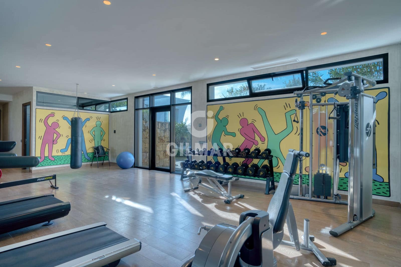 4 sypialnia Mieszkanie na sprzedaż w Golden Mile z basenem garażem - 3 850 000 € (Ref: 9227929)