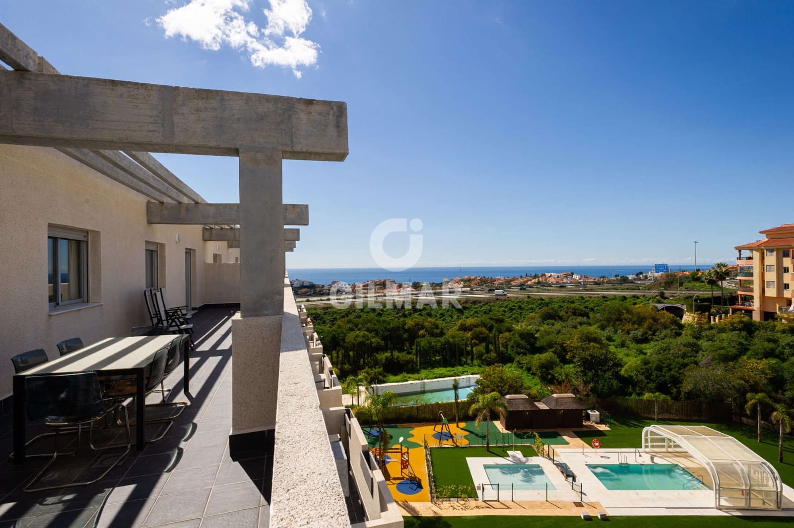 3 soverom Penthouse til salgs i Riviera del Sol med svømmebasseng garasje - € 380 000 (Ref: 9227930)