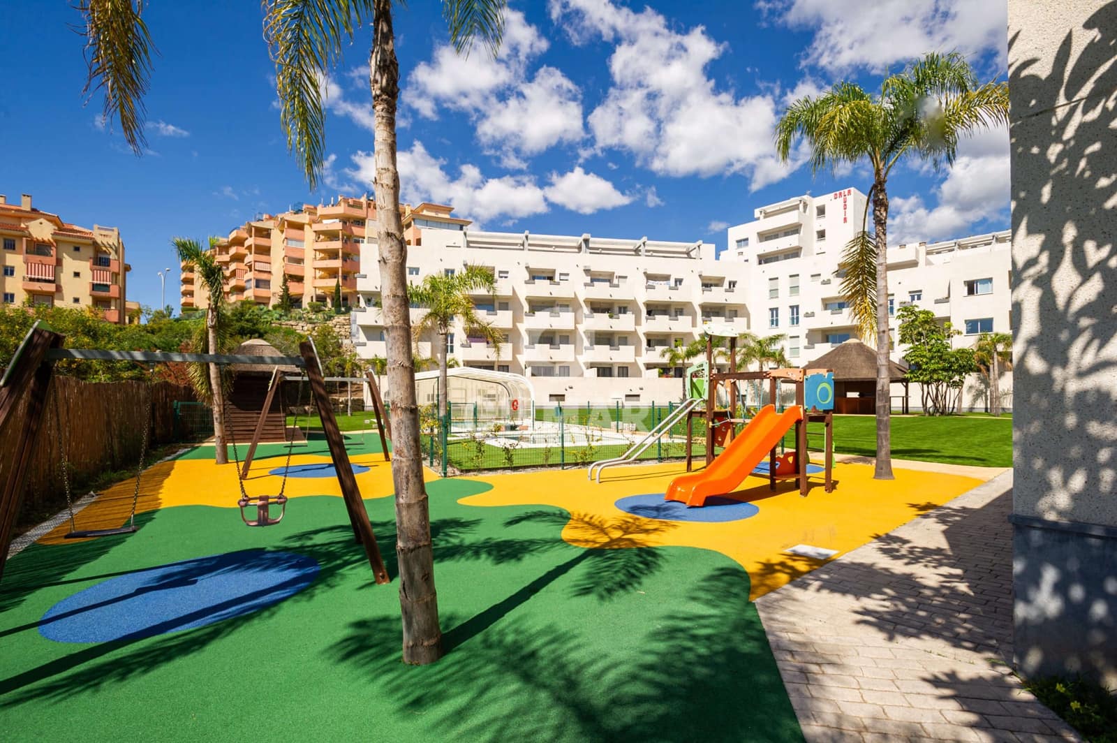 3 soverom Penthouse til salgs i Riviera del Sol med svømmebasseng garasje - € 380 000 (Ref: 9227930)