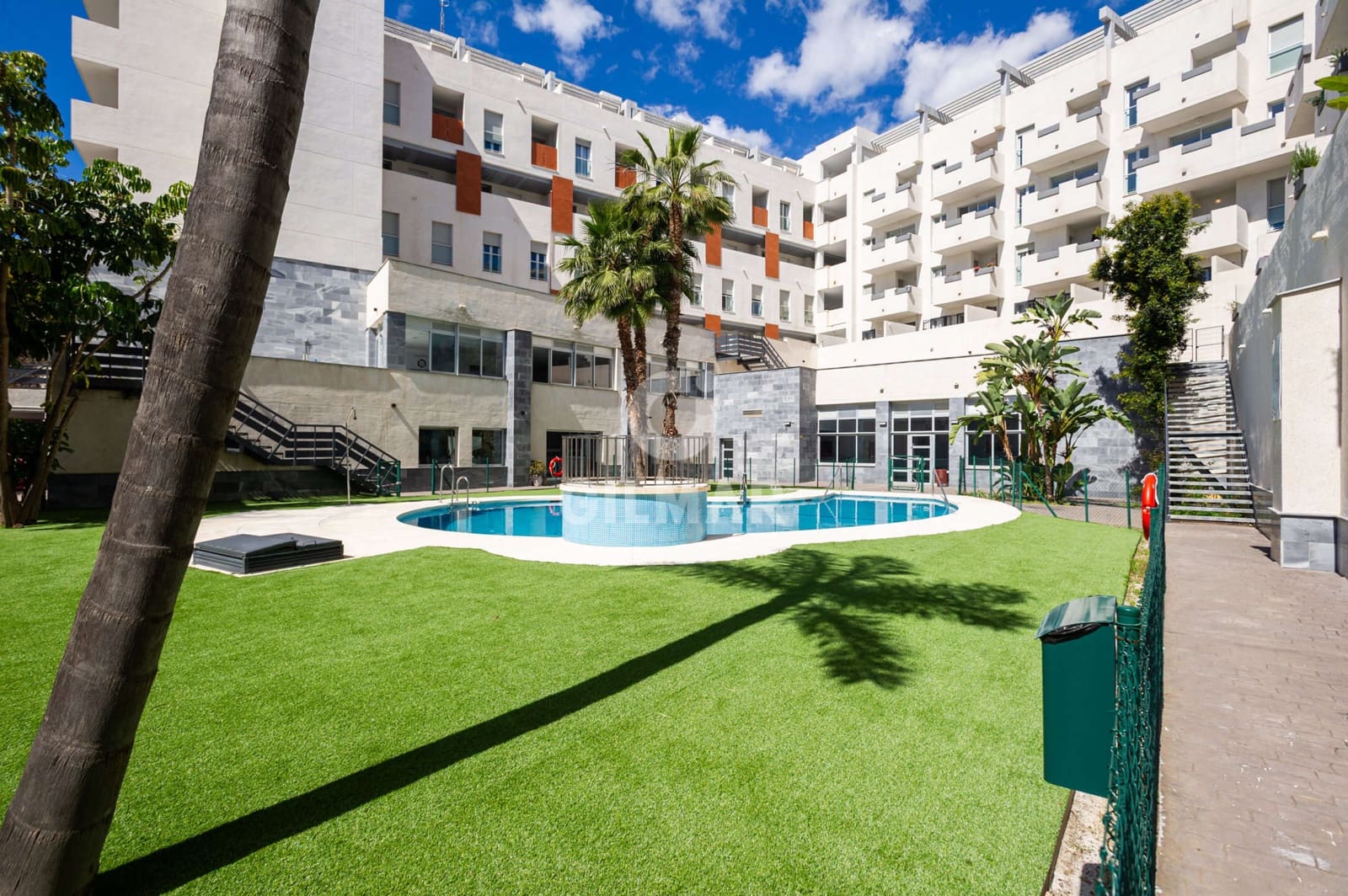 3 soverom Penthouse til salgs i Riviera del Sol med svømmebasseng garasje - € 380 000 (Ref: 9227930)