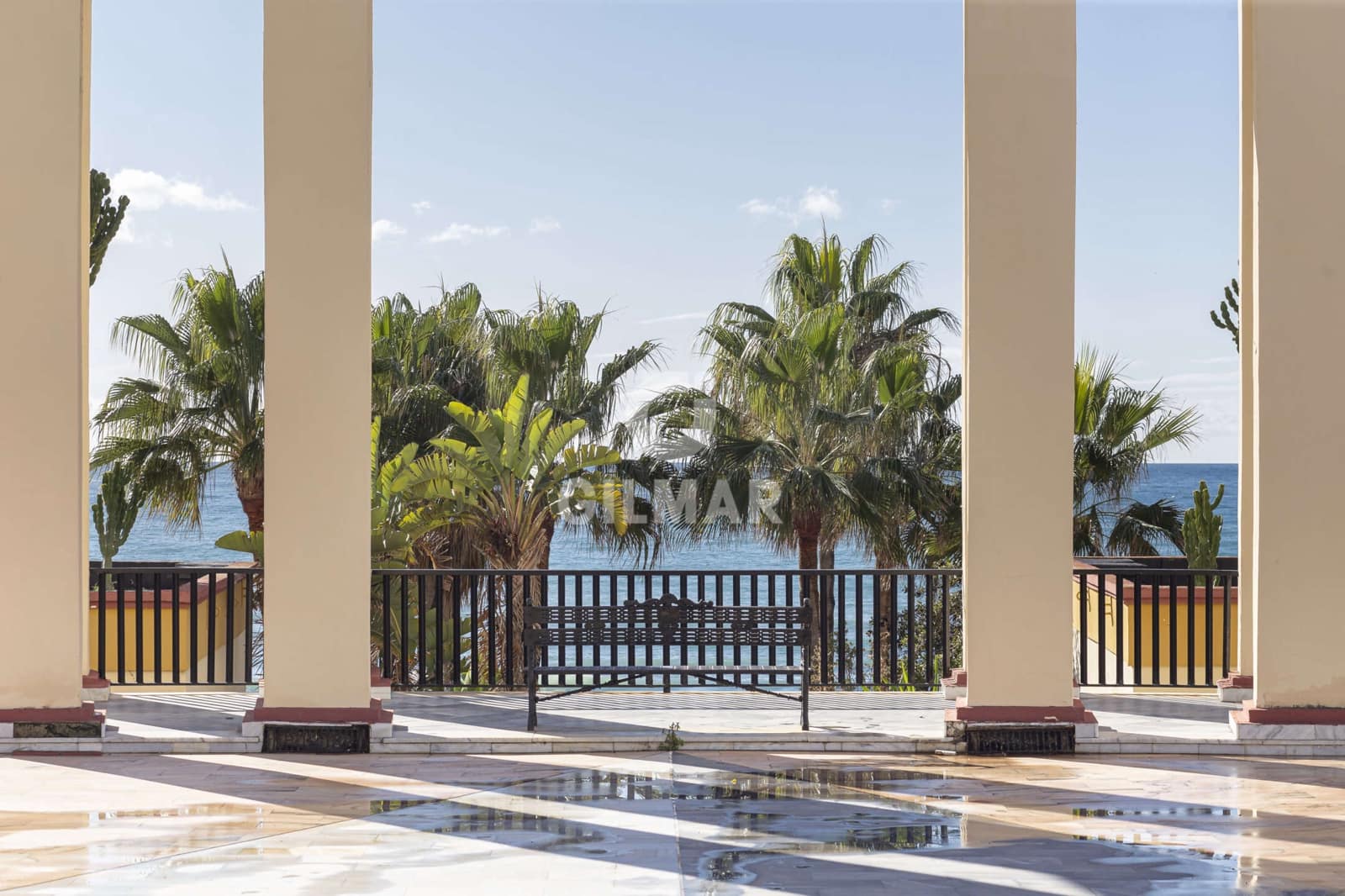 2 Zimmer Penthouse zu verkaufen in Elviria mit Pool - 950.000 € (Ref: 9227933)