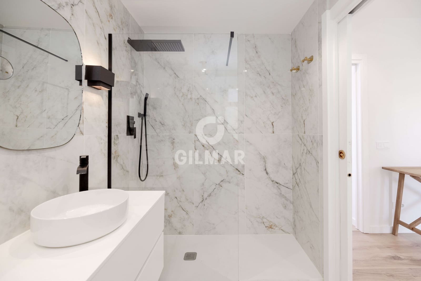 2 Zimmer Penthouse zu verkaufen in Elviria mit Pool - 950.000 € (Ref: 9227933)