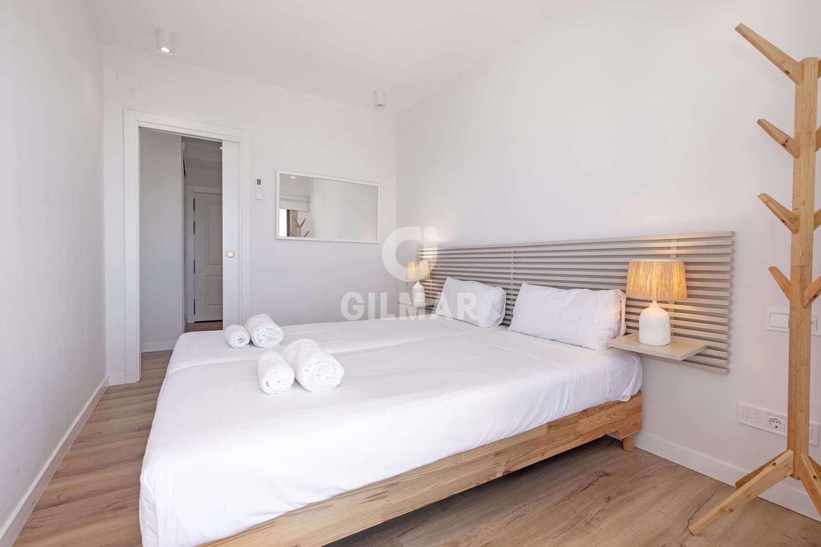 2 Zimmer Penthouse zu verkaufen in Elviria mit Pool - 950.000 € (Ref: 9227933)