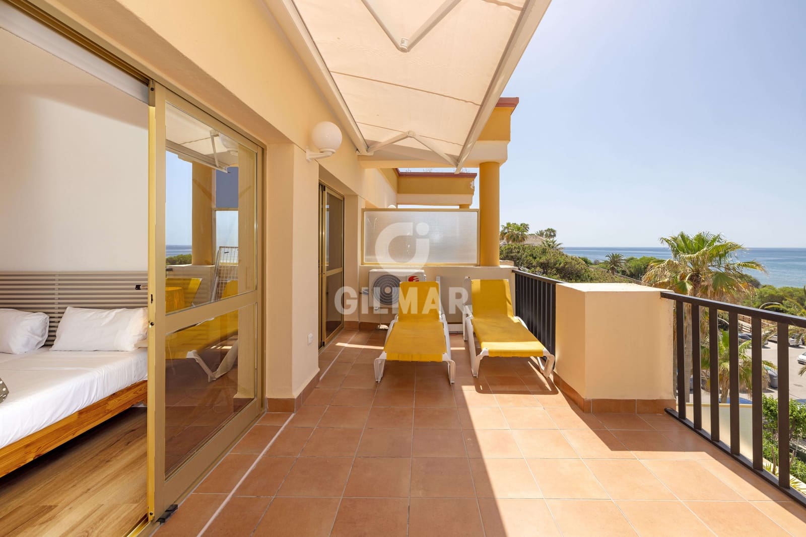 2 Zimmer Penthouse zu verkaufen in Elviria mit Pool - 950.000 € (Ref: 9227933)