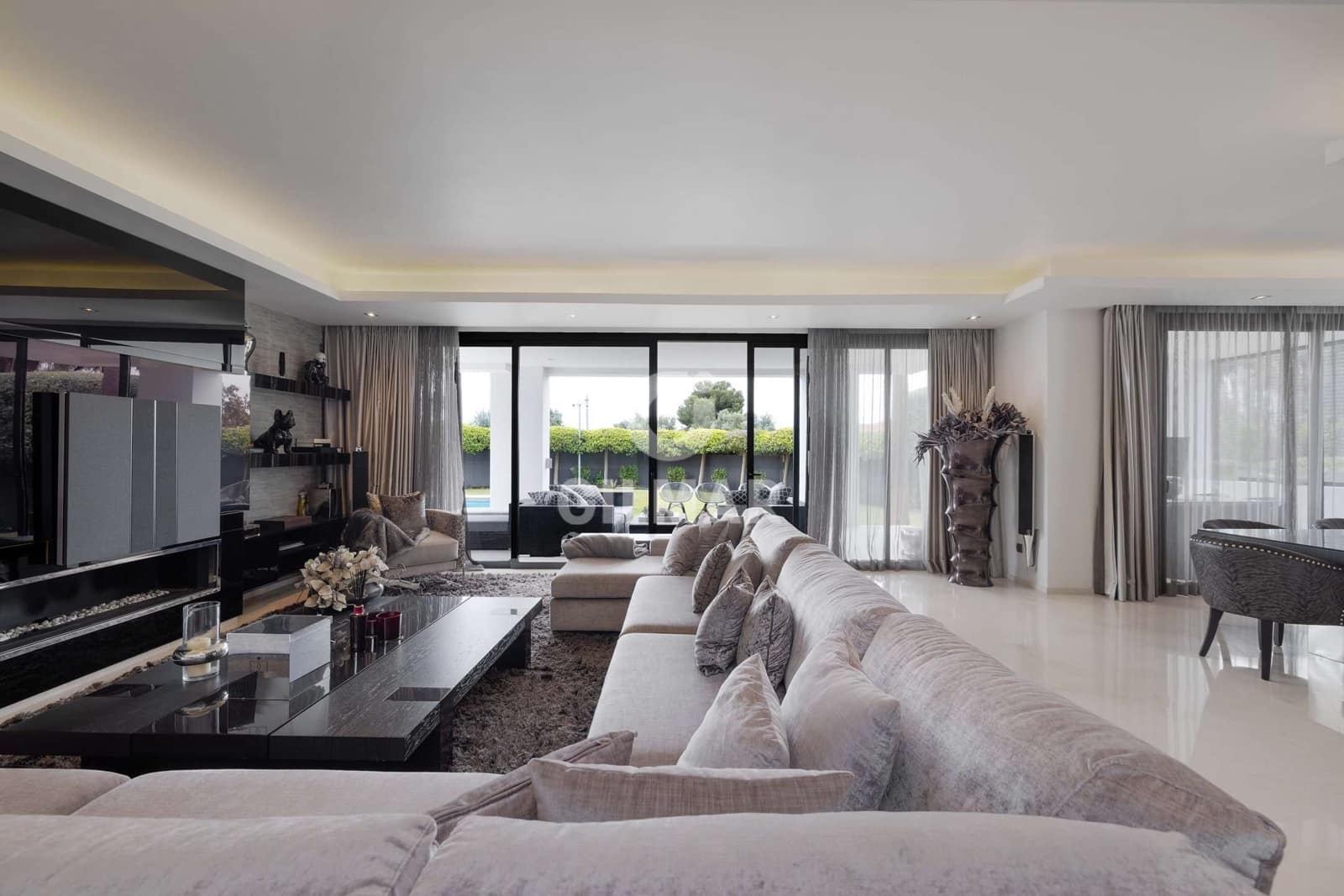 5 sovrum Villa till salu i Golden Mile med pool garage - 4 150 000 € (Ref: 9227934)