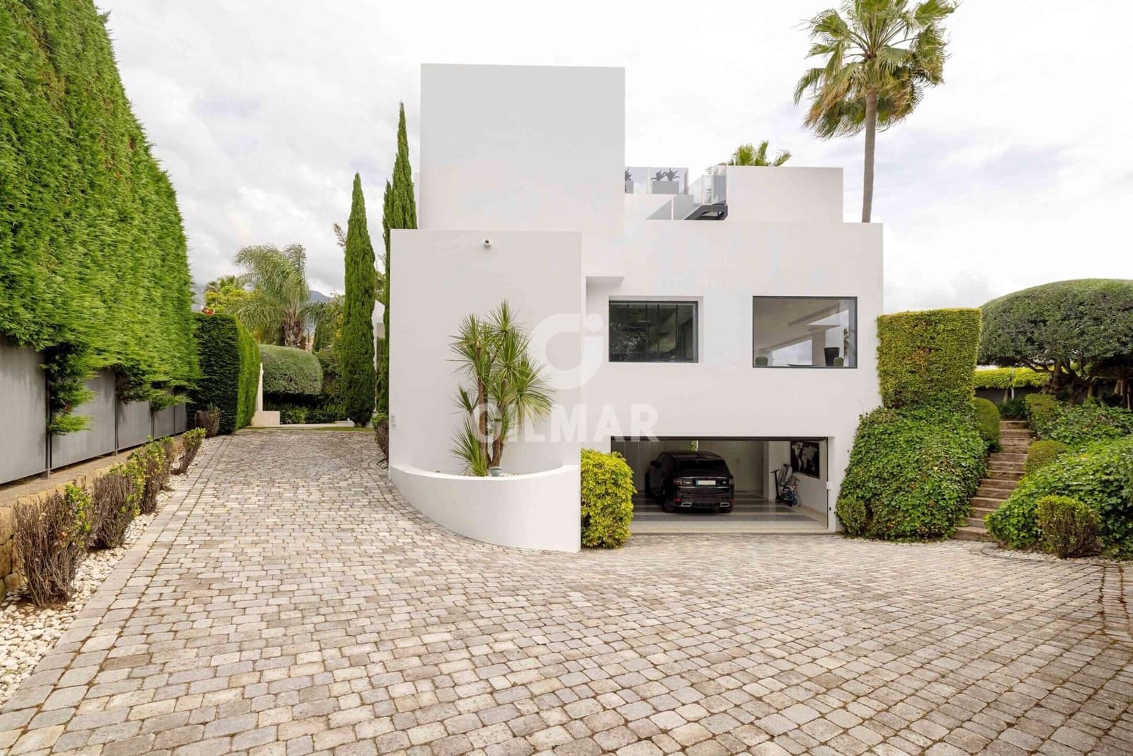 5 sovrum Villa till salu i Golden Mile med pool garage - 4 150 000 € (Ref: 9227934)