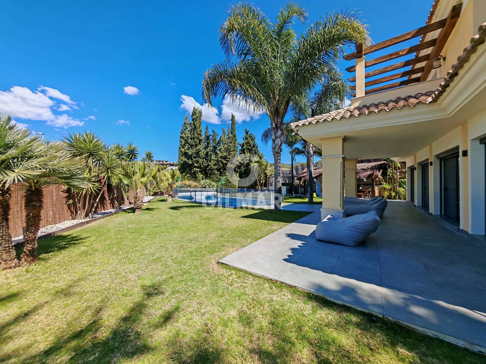 4 sypialnia Willa na sprzedaż w Marbella z basenem garażem - 1 995 000 € (Ref: 9227935)