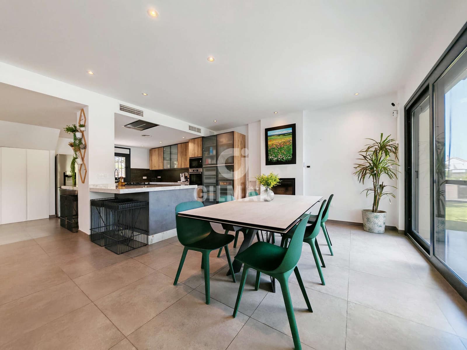 4 sypialnia Willa na sprzedaż w Marbella z basenem garażem - 1 995 000 € (Ref: 9227935)