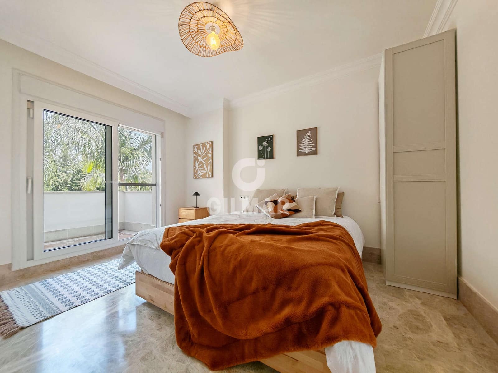 4 sypialnia Willa na sprzedaż w Marbella z basenem garażem - 1 995 000 € (Ref: 9227935)