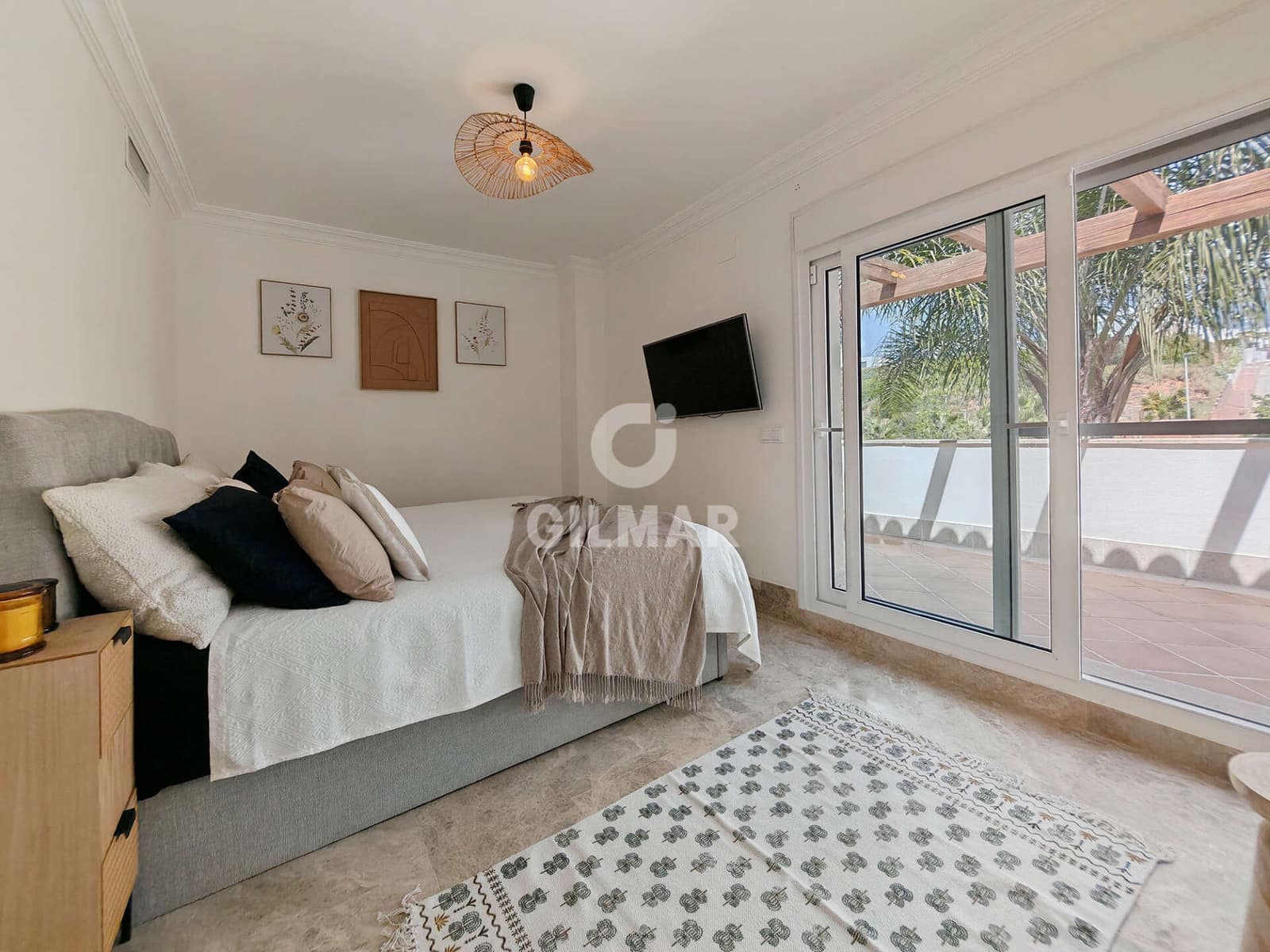 4 sypialnia Willa na sprzedaż w Marbella z basenem garażem - 1 995 000 € (Ref: 9227935)