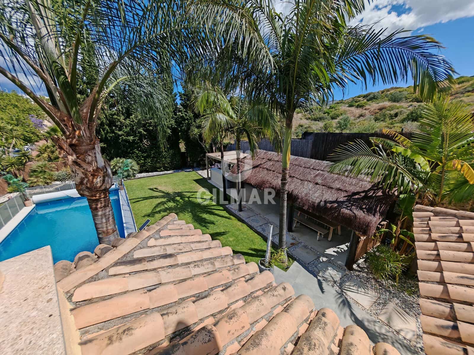 4 sypialnia Willa na sprzedaż w Marbella z basenem garażem - 1 995 000 € (Ref: 9227935)