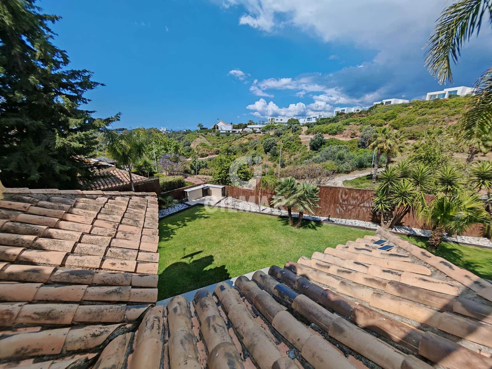 4 sypialnia Willa na sprzedaż w Marbella z basenem garażem - 1 995 000 € (Ref: 9227935)