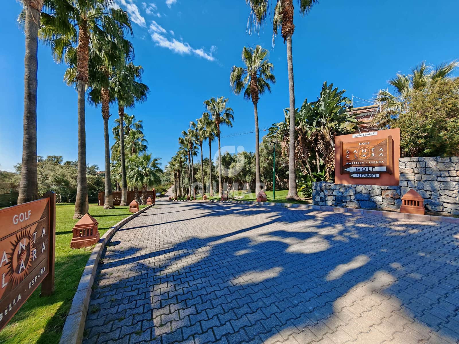 4 sypialnia Willa na sprzedaż w Marbella z basenem garażem - 1 995 000 € (Ref: 9227935)